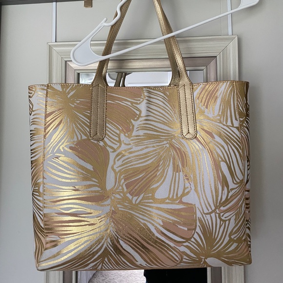 Lilly Pulitzer tote -play condition - Picture 2 of 4